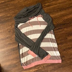 Boutique long sleeve top